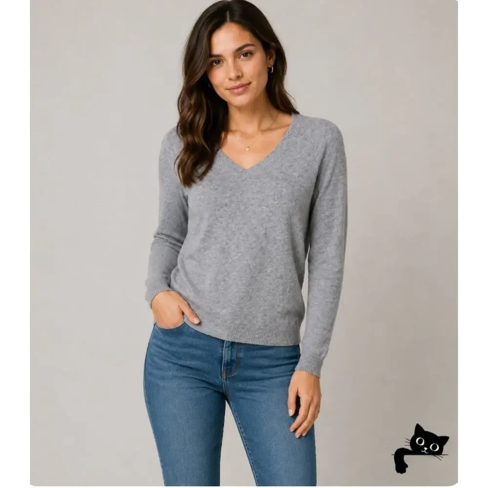 Love Tree Gray V-Neck Long Sleeve Pullover Sweater Banded Hem Thin Jumper Small